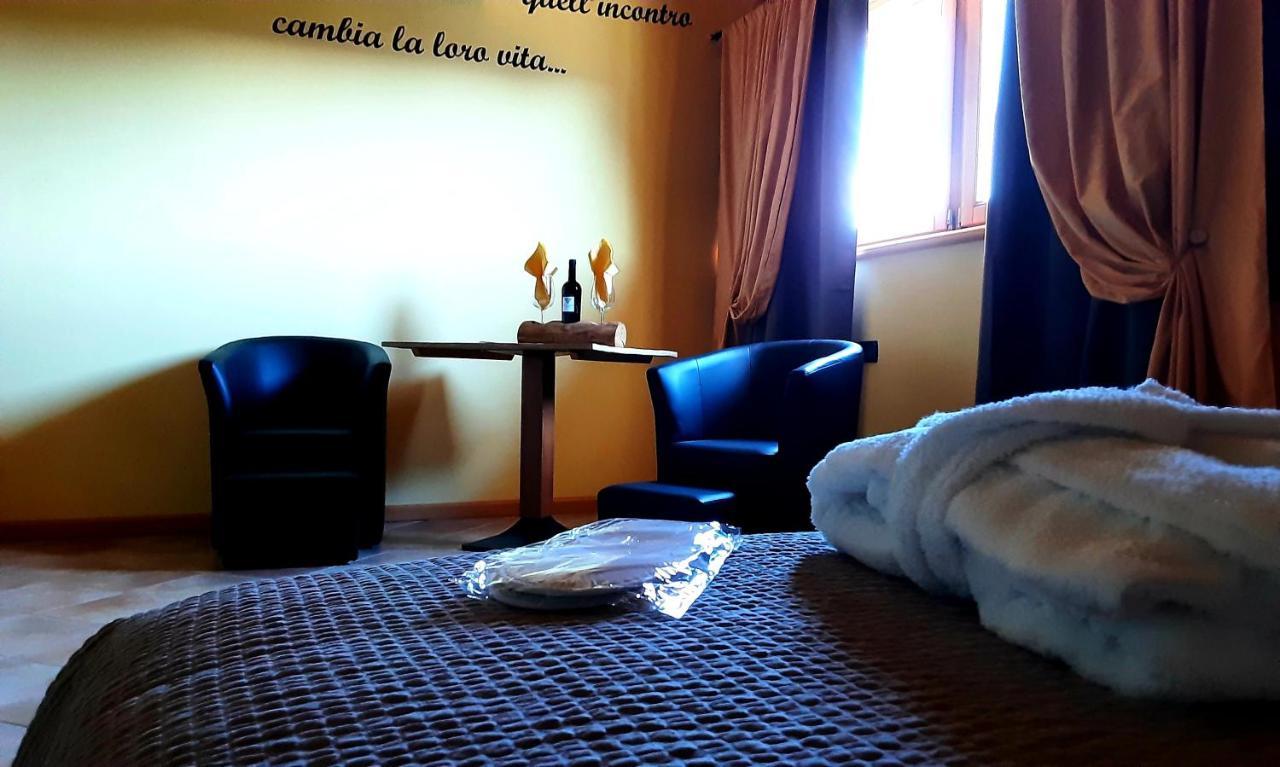 Chalet Chapeau Rar Castel Condino Zewnętrze zdjęcie