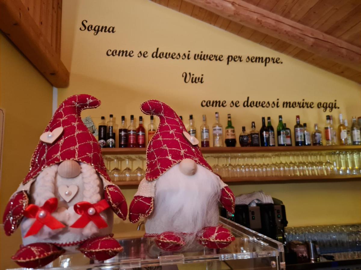 Chalet Chapeau Rar Castel Condino Zewnętrze zdjęcie