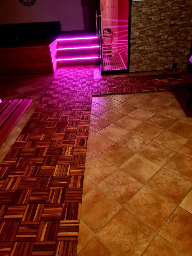 Chalet Chapeau Rar Castel Condino Zewnętrze zdjęcie