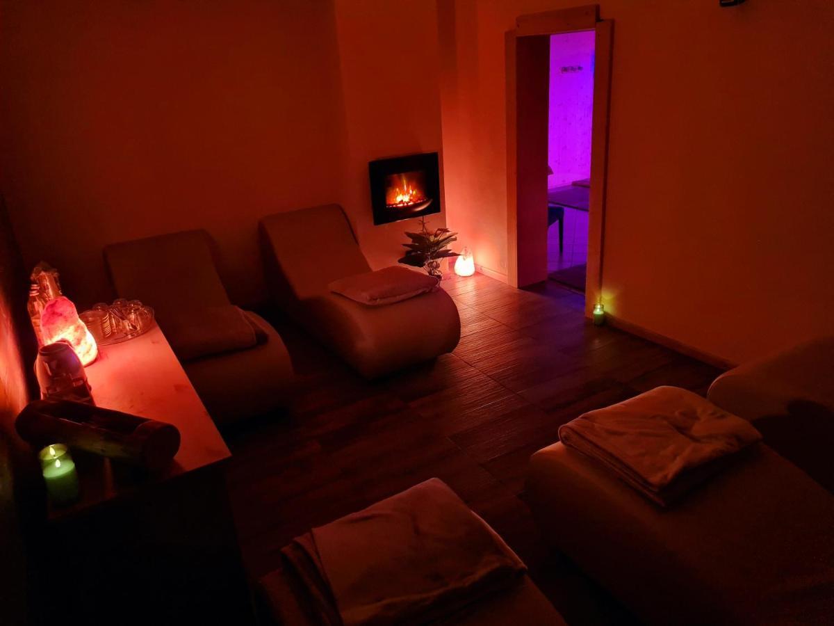 Chalet Chapeau Rar Castel Condino Zewnętrze zdjęcie