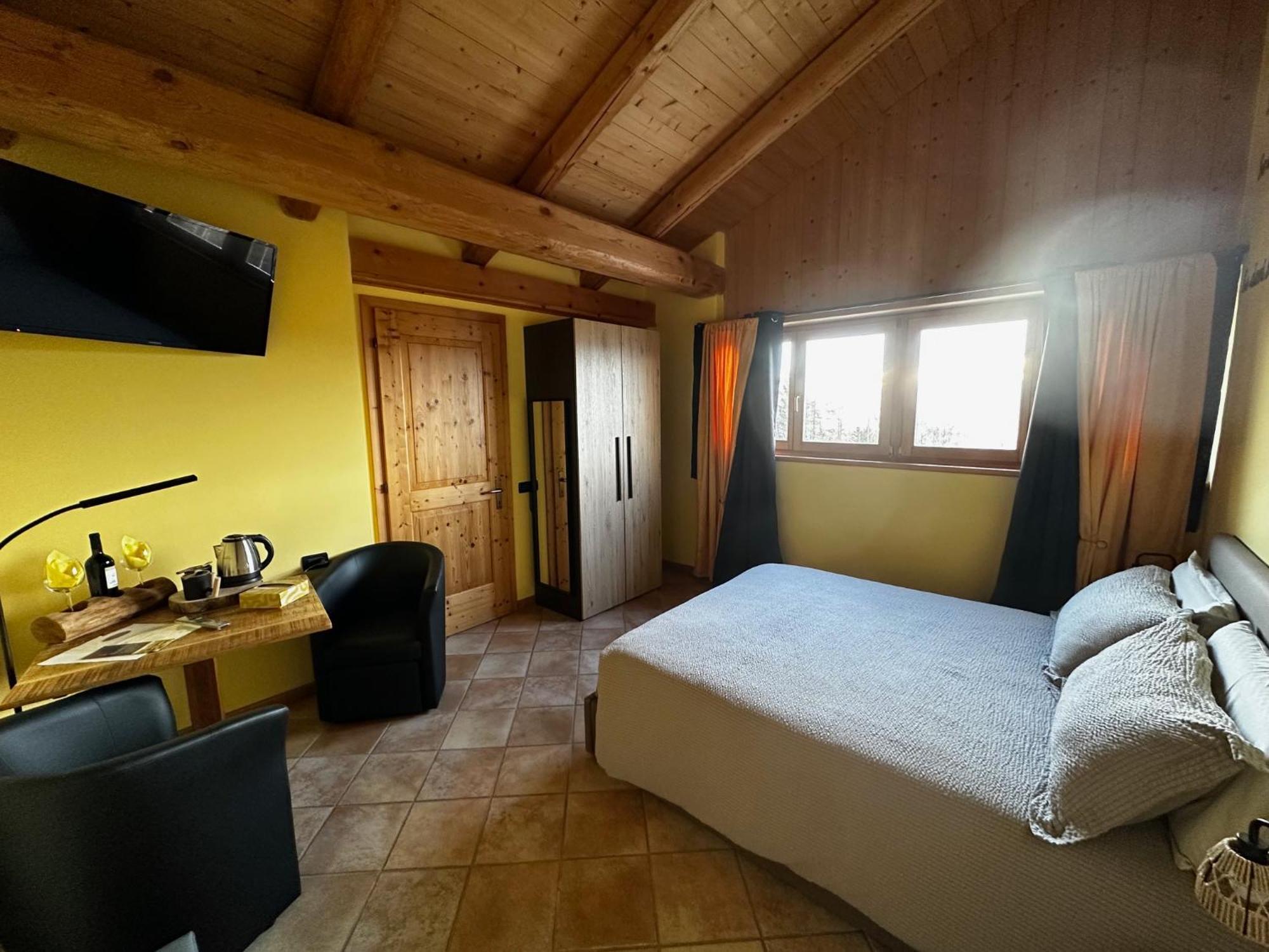 Chalet Chapeau Rar Castel Condino Zewnętrze zdjęcie
